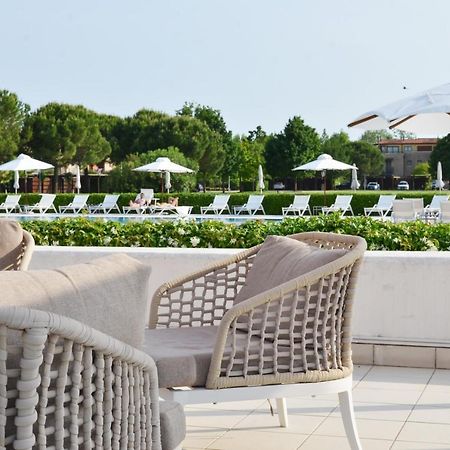 Golf Jesolo Village ➔ Attico Con Piscina Exteriör bild